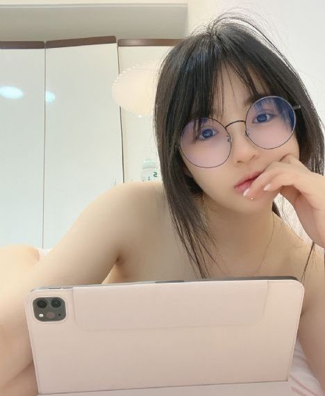 天天日综合网_高清手机免费观看完整